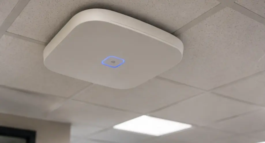 Punto de acceso WiFi empresarial instalado en Antofagasta